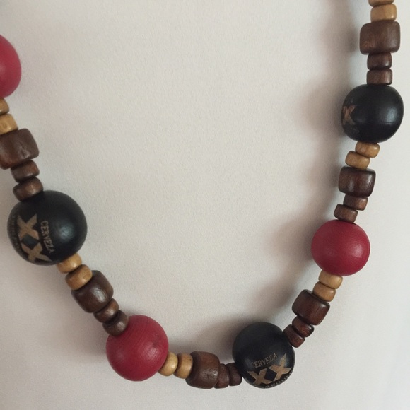 Vintage Cerveza DoseQuis xx Wooden Beaded Necklace - Picture 1 of 13